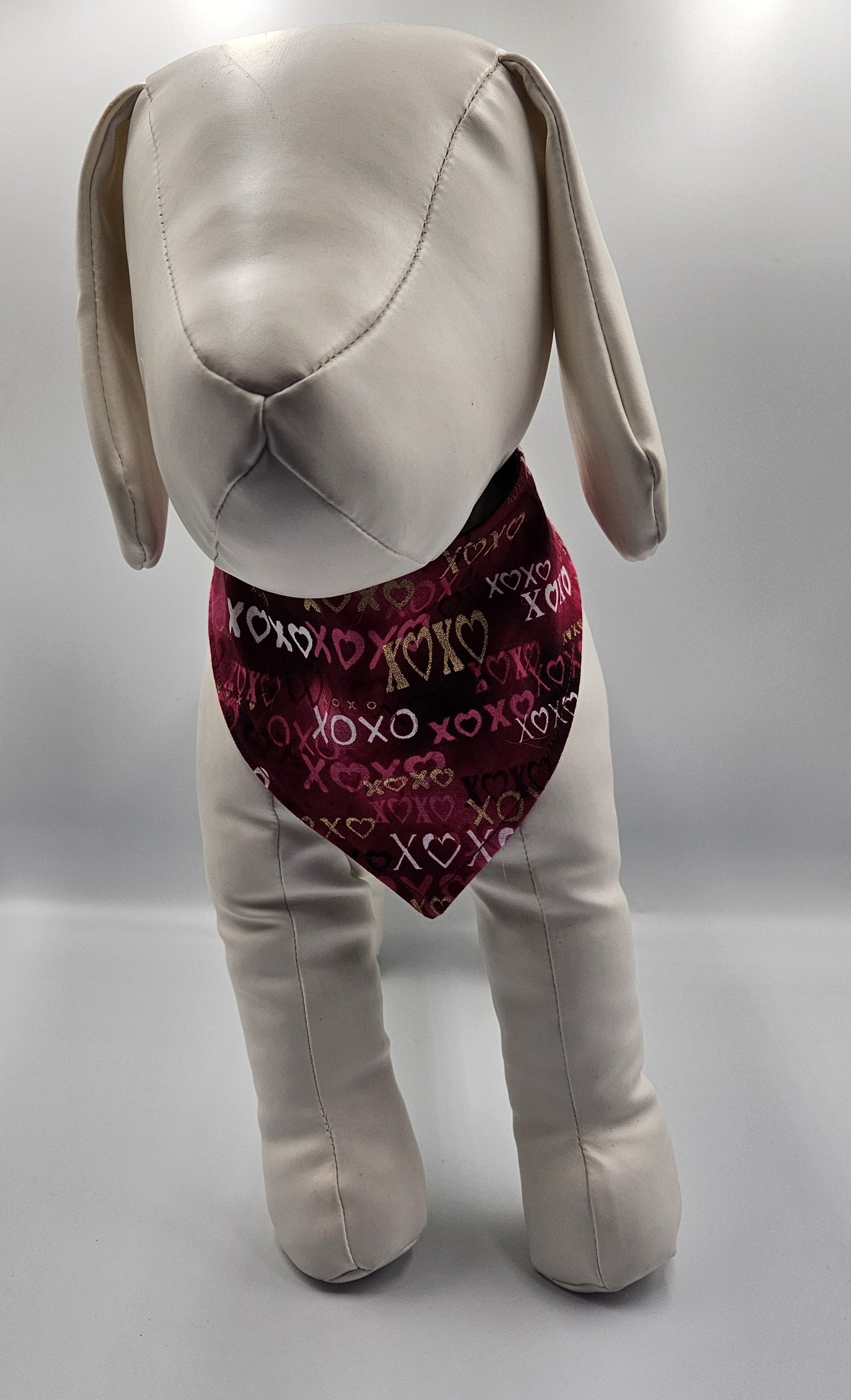 Love Letters (XOXO) – Reversible Snap-On Dog Bandana