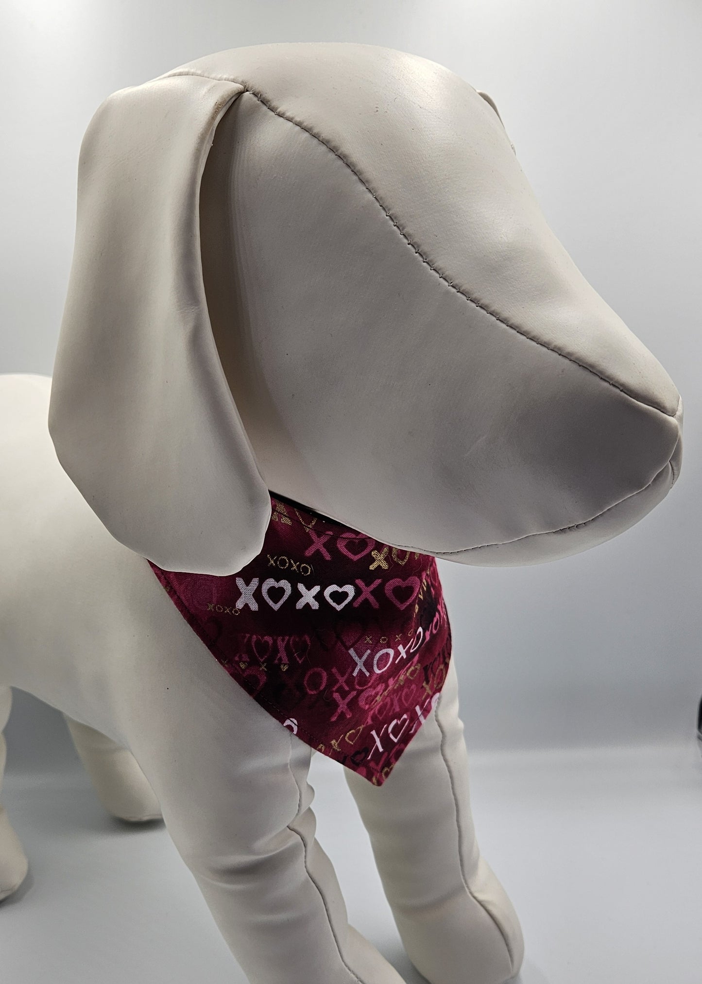 Love Letters (XOXO) – Reversible Snap-On Dog Bandana