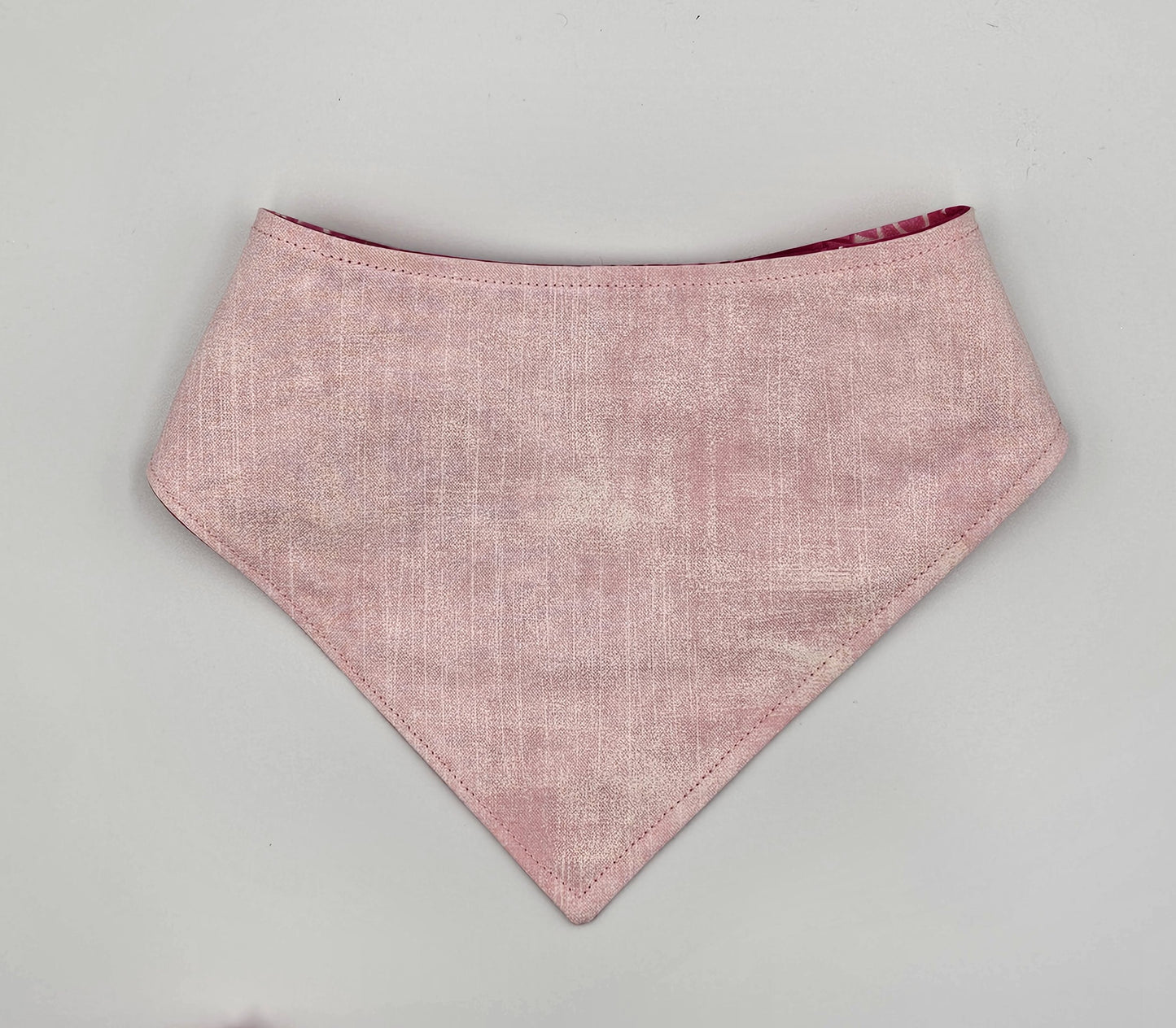 Love Letters (XOXO) – Reversible Snap-On Dog Bandana