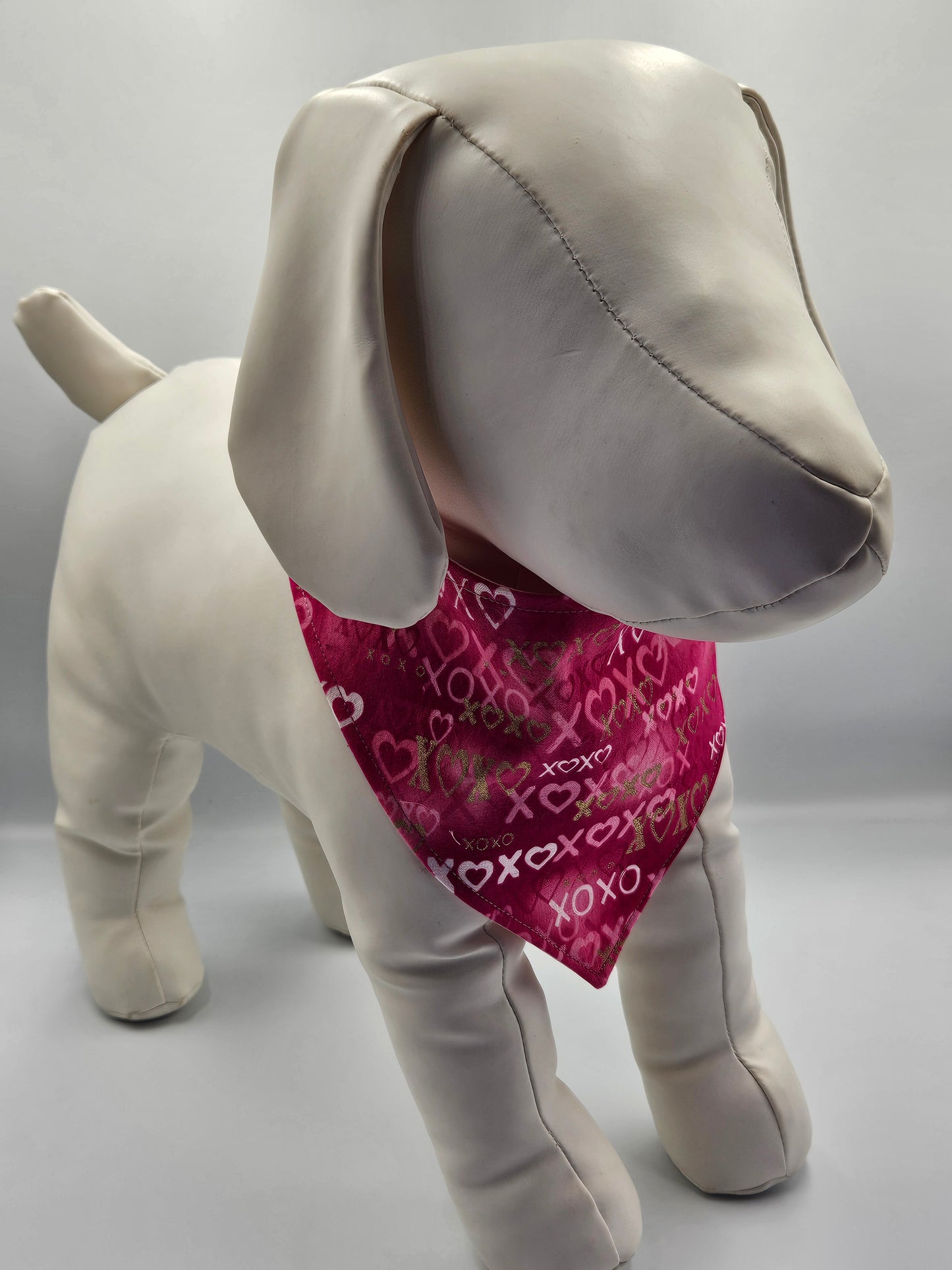 Love Letters (XOXO) – Reversible Snap-On Dog Bandana