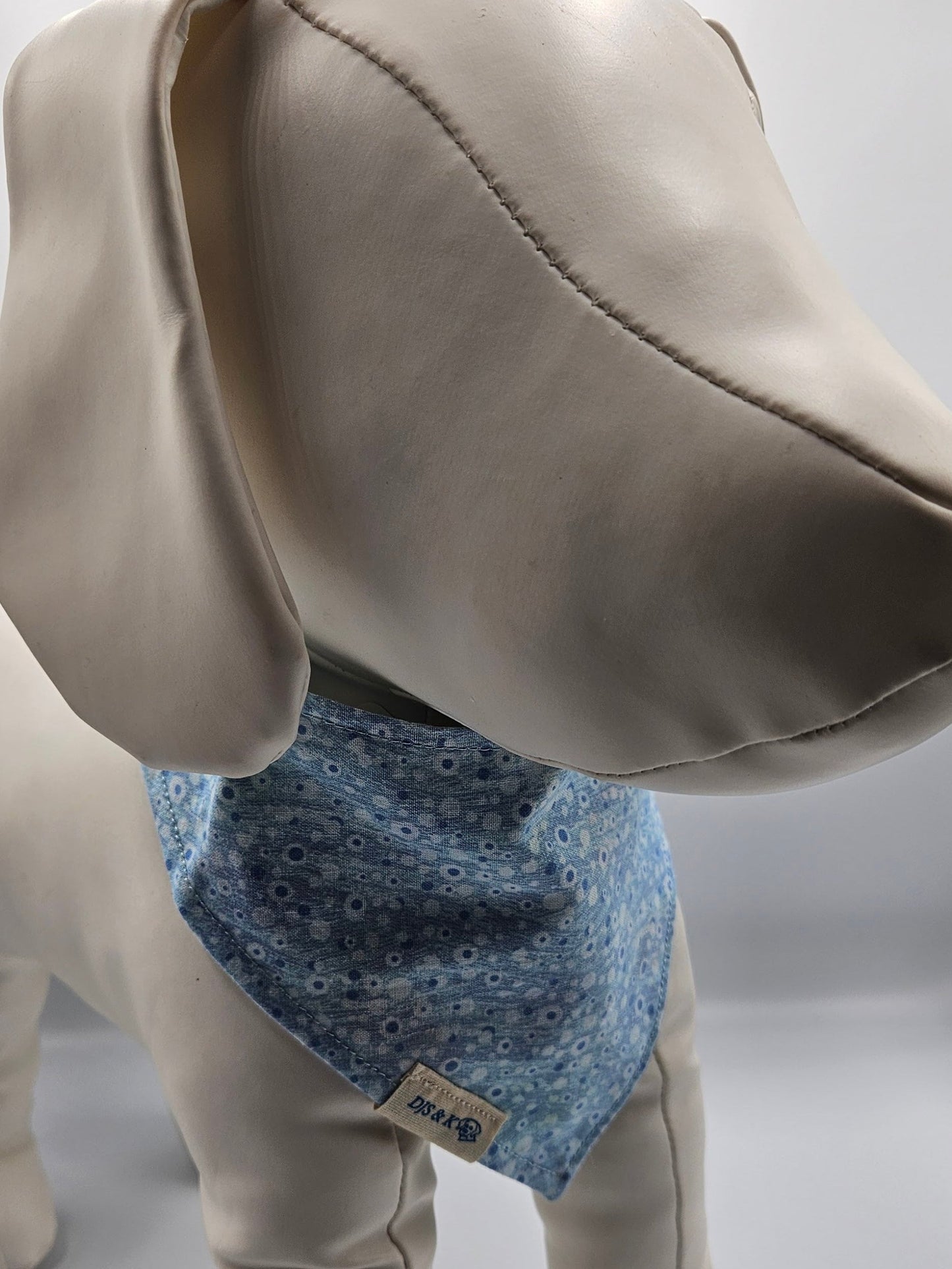 Skybound Feathers – Reversible Snap-On Dog Bandana