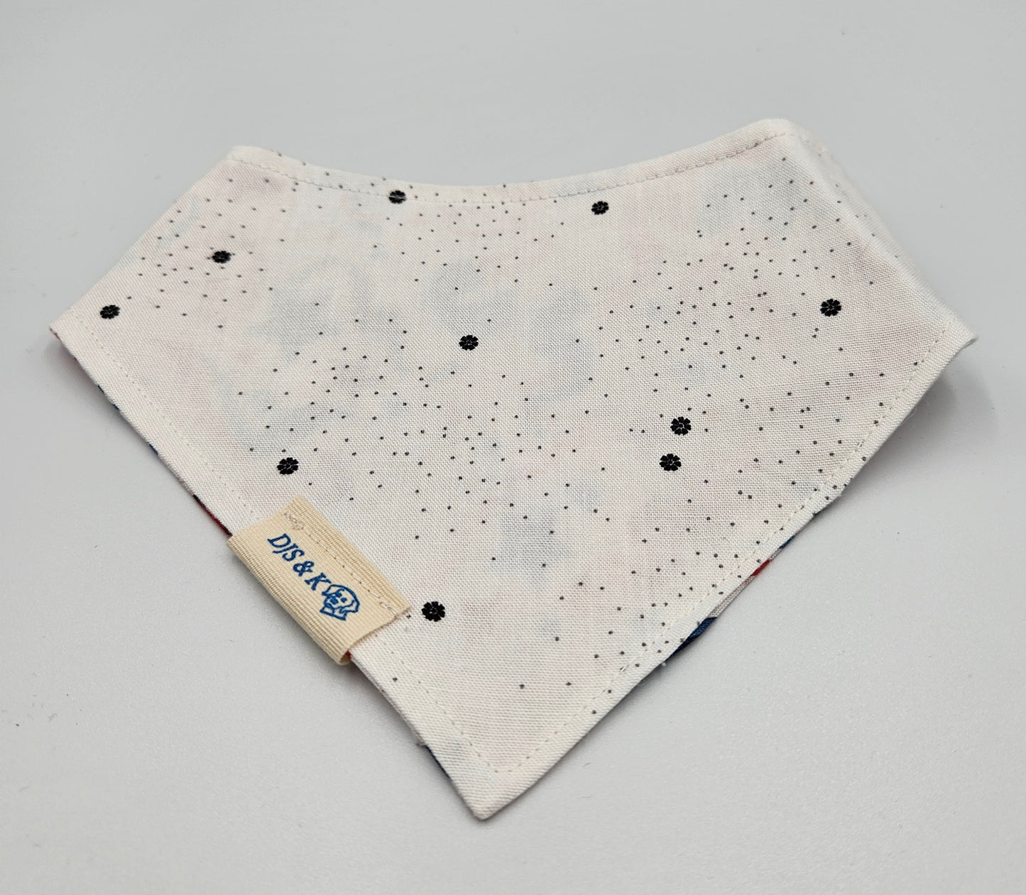 Stars & Streamers – Reversible Snap-On Dog Bandana