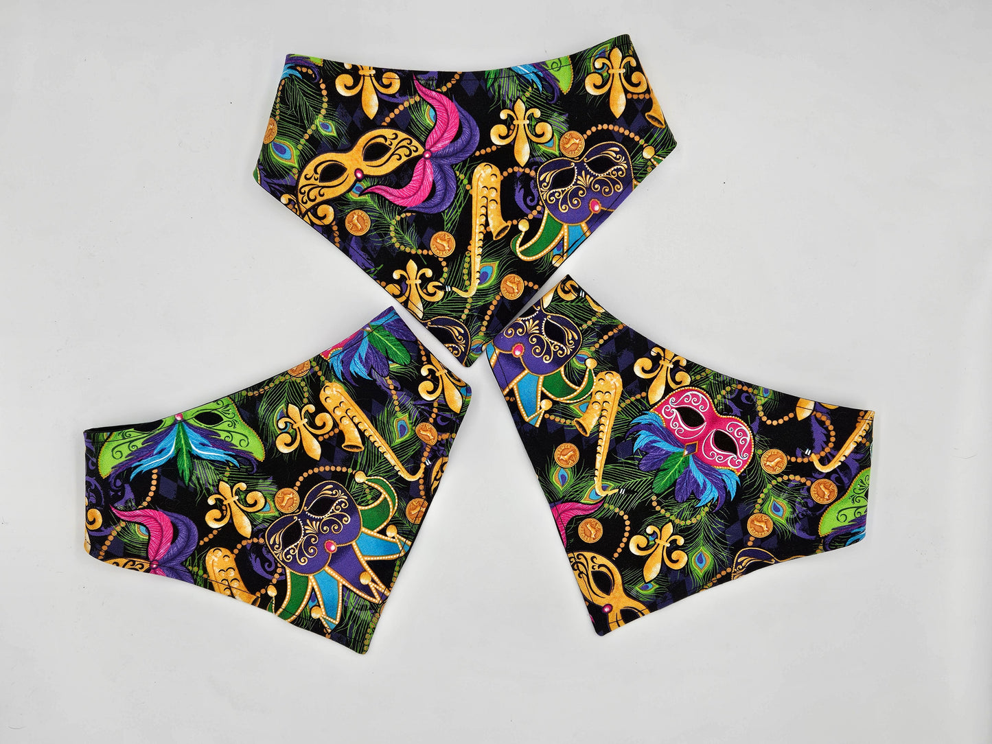 Fleur de Paw – Reversible Snap-On Dog Bandana