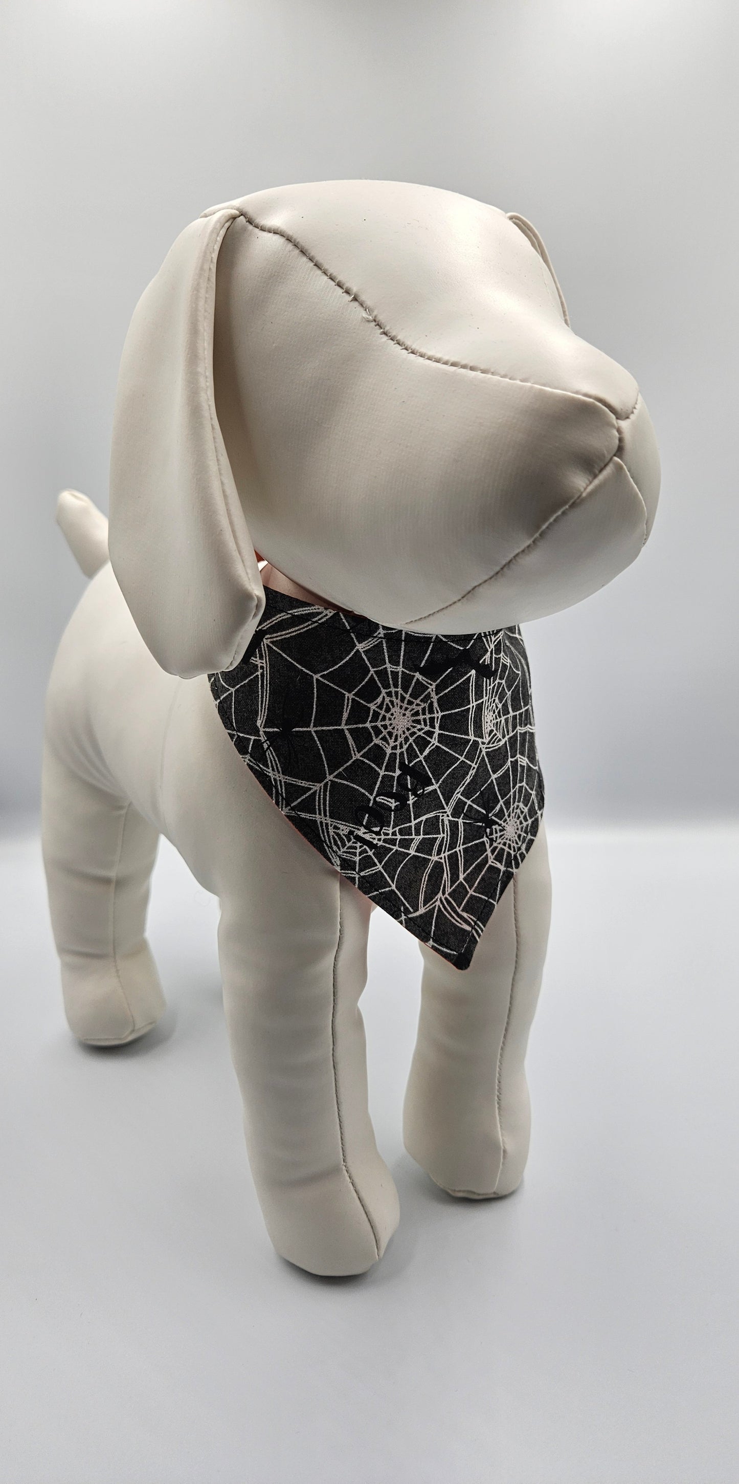 🕷️ Spooky Spiderweb Reversible Snap-On Dog Bandana – Limited Edition Halloween Style 🎃