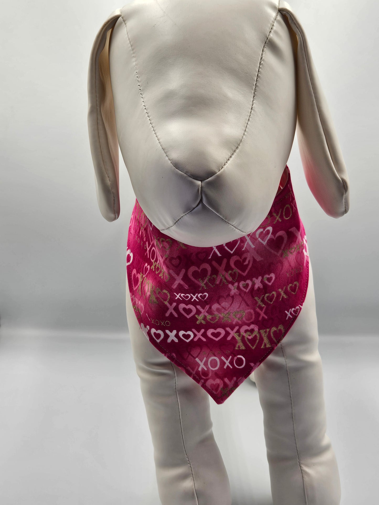 Love Letters (XOXO) – Reversible Snap-On Dog Bandana