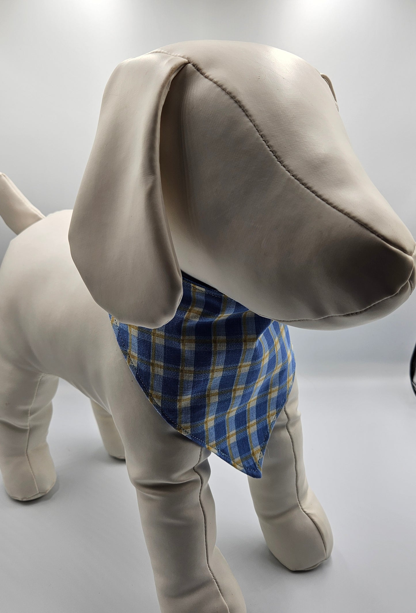 Blue & Buttercup – Reversible Snap-On Dog Bandana