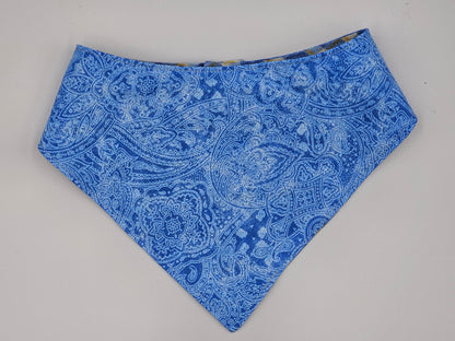 Blue & Buttercup – Reversible Snap-On Dog Bandana
