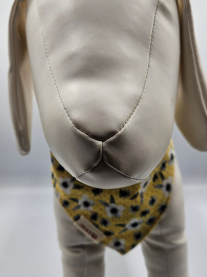 Sunwashed Daisy – Reversible Snap-On Dog Bandana