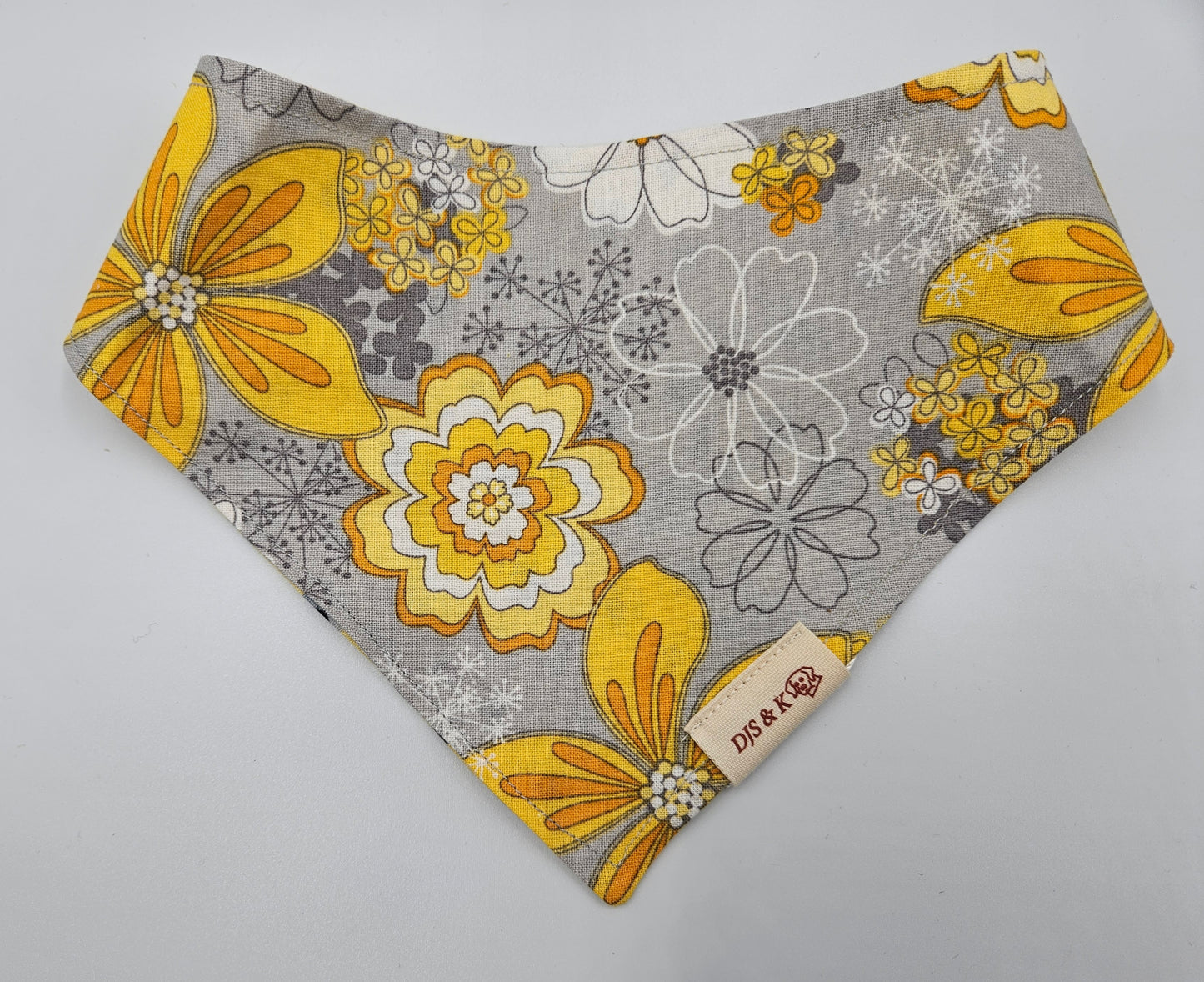 Sunwashed Daisy – Reversible Snap-On Dog Bandana