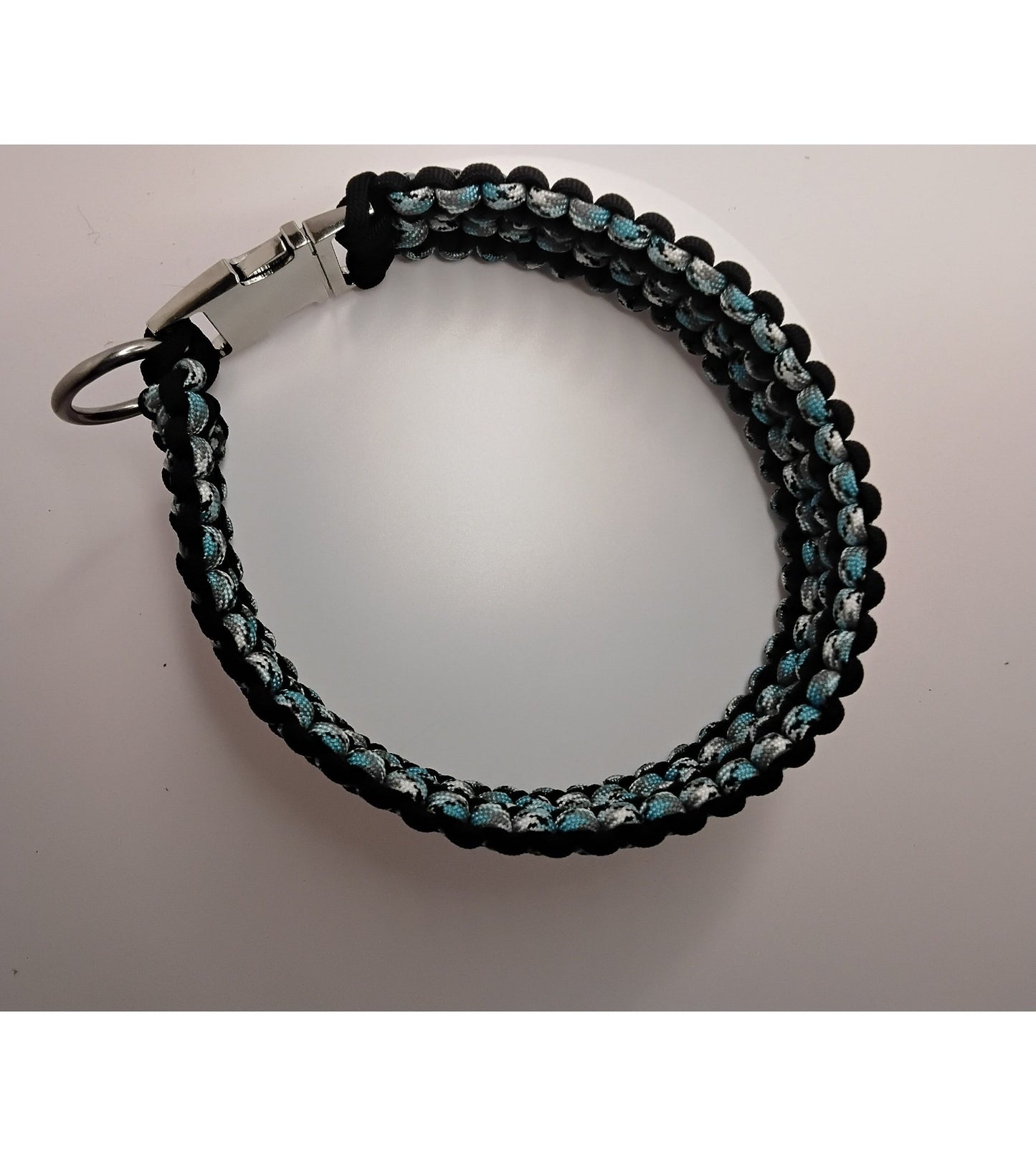 Handwoven Paracord Dog Collar – Double Cobra Weave (Fits up to 14")