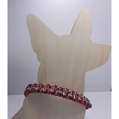 Handwoven Paracord Dog Collar – Shark Jaw Bone Weave (Fits up to 16")