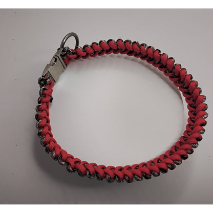 Handwoven Paracord Dog Collar – Shark Jaw Bone Weave (Fits up to 16")