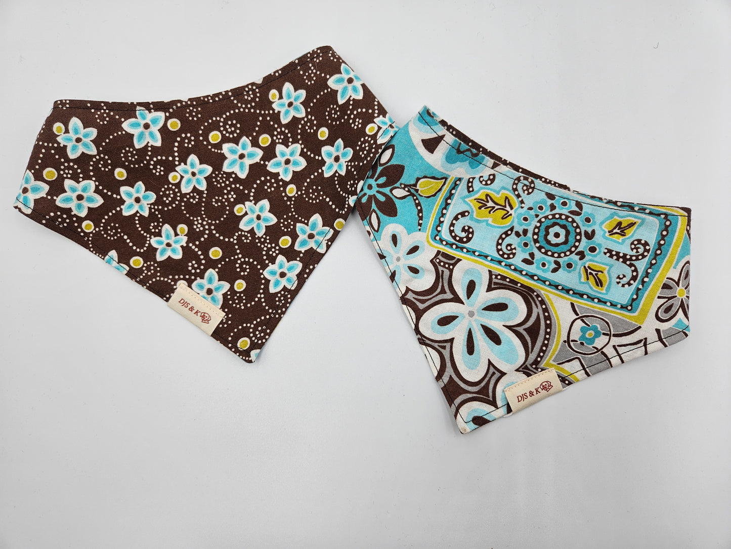 Dusty Trail Floral – Reversible Snap-On Dog Bandana