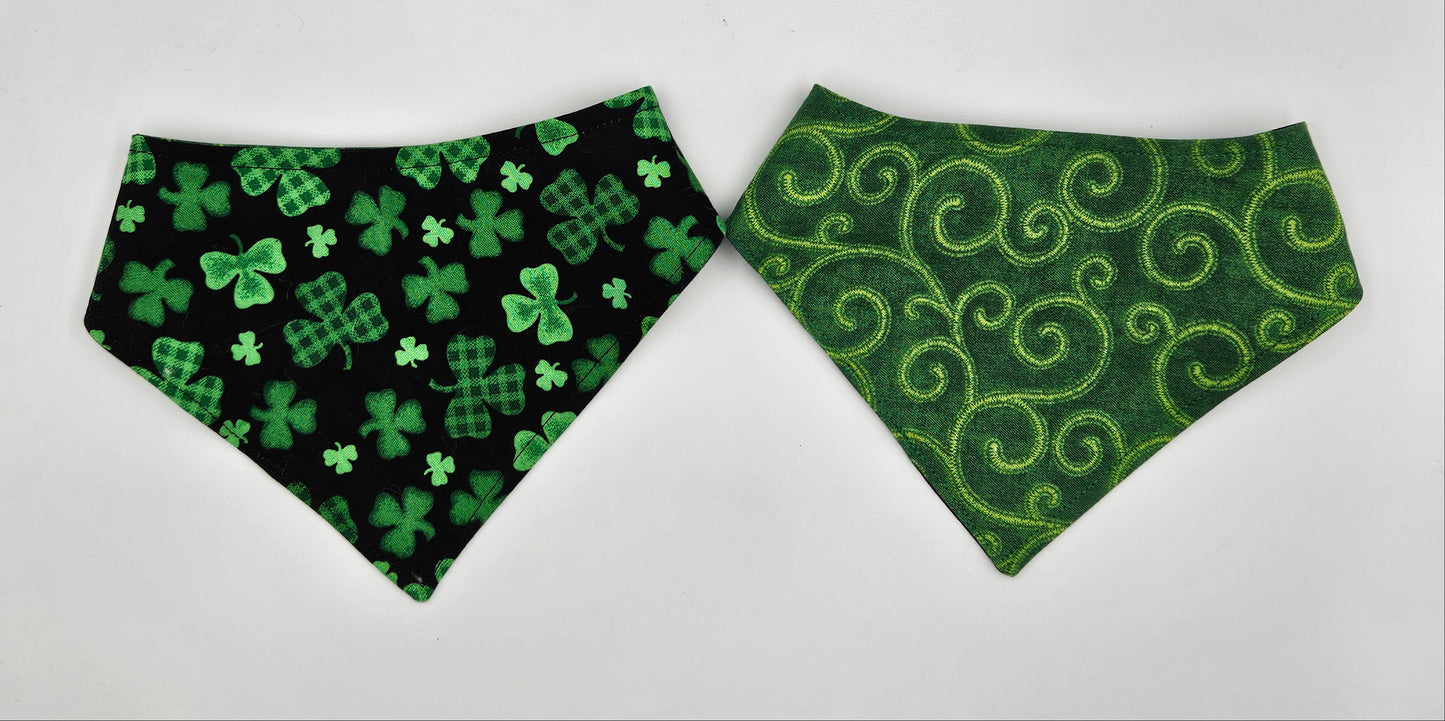 Midnight Clover – Reversible Snap-On Dog Bandana