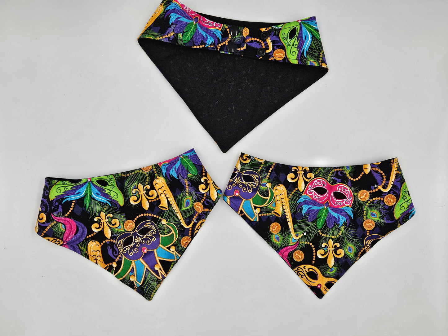 Fleur de Paw – Reversible Snap-On Dog Bandana
