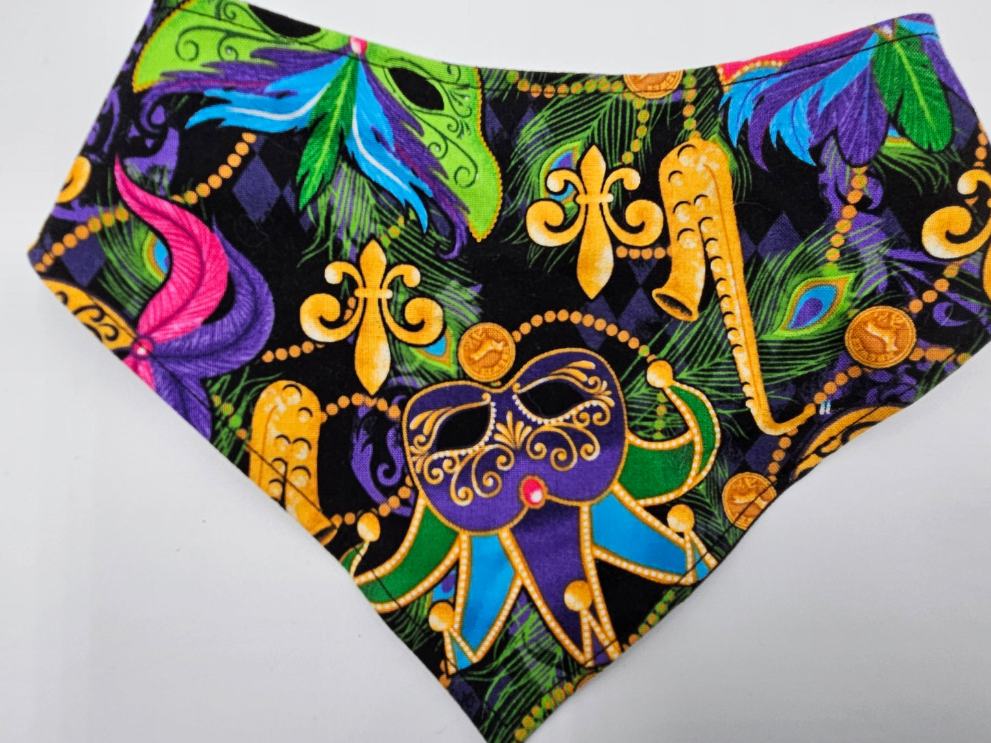Fleur de Paw – Reversible Snap-On Dog Bandana