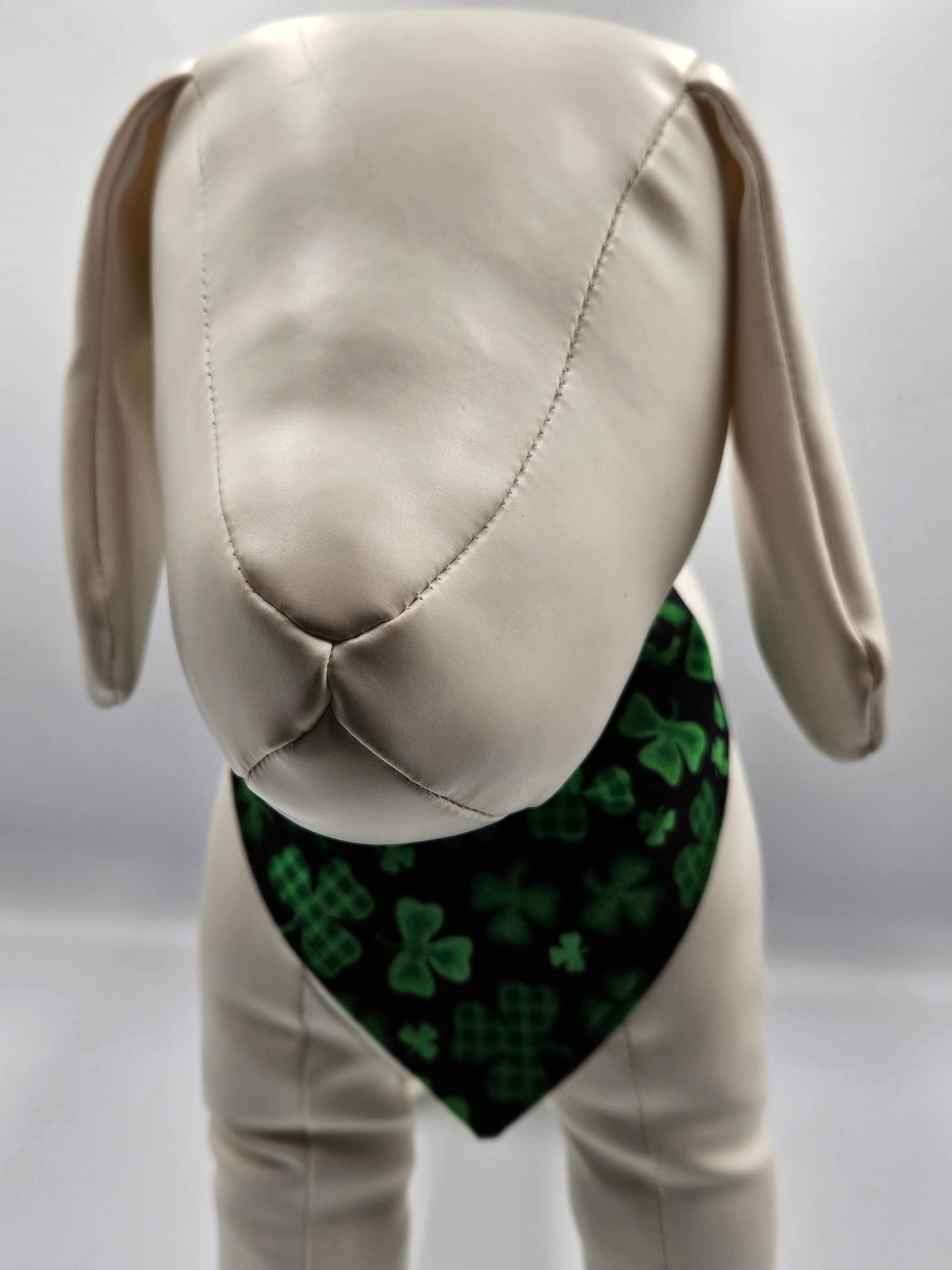 Midnight Clover – Reversible Snap-On Dog Bandana