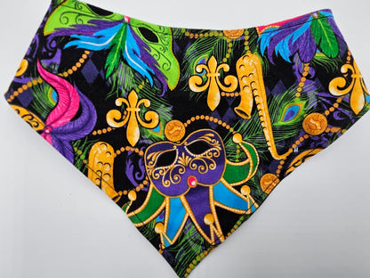 Fleur de Paw – Reversible Snap-On Dog Bandana