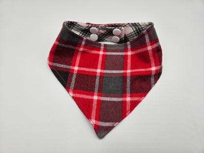 Red Highland Holiday Reversible Snap-on Dog Bandana – Limited Edition Style