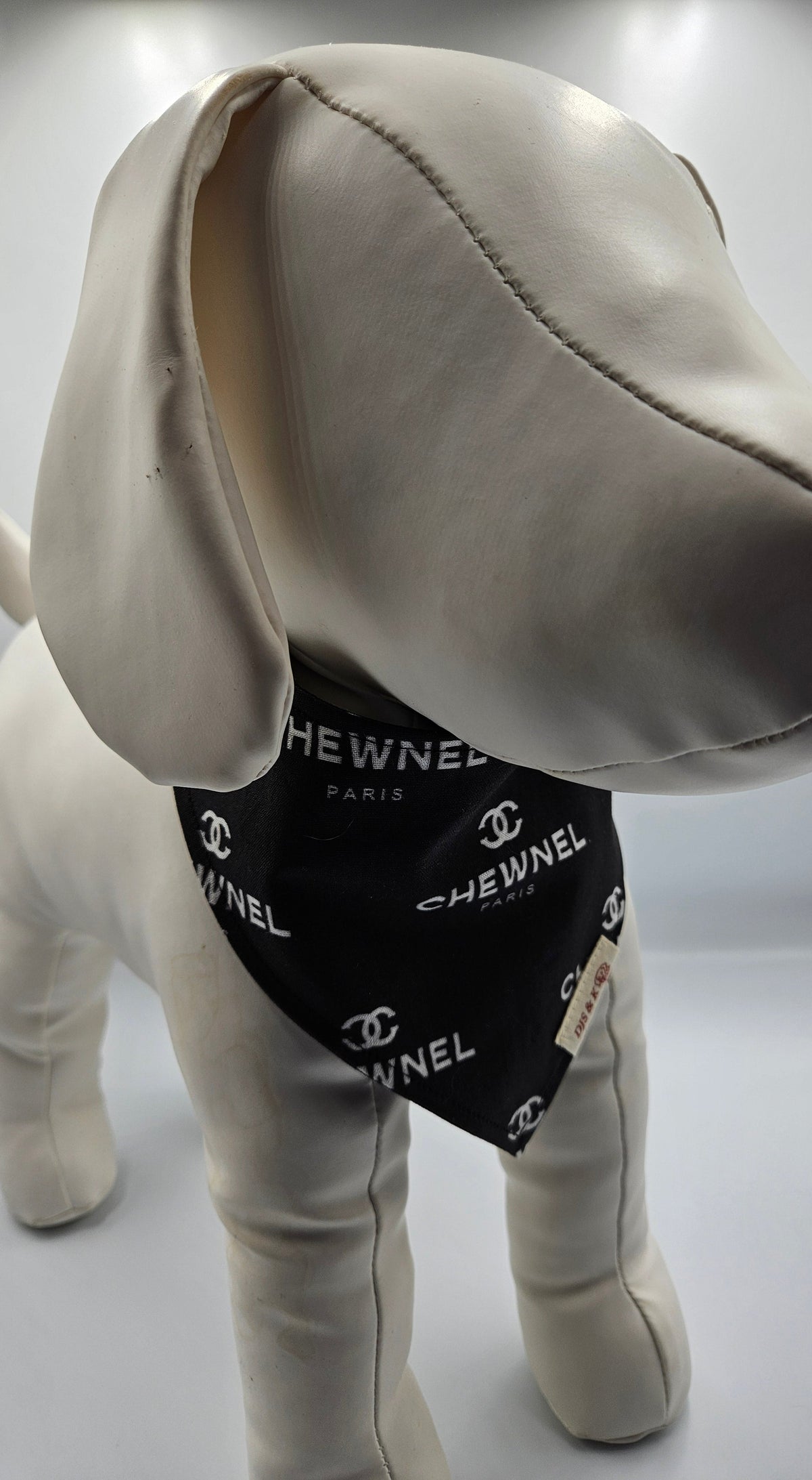 Chewnel – Heritage Luxe Reversible Snap-On Dog Bandana