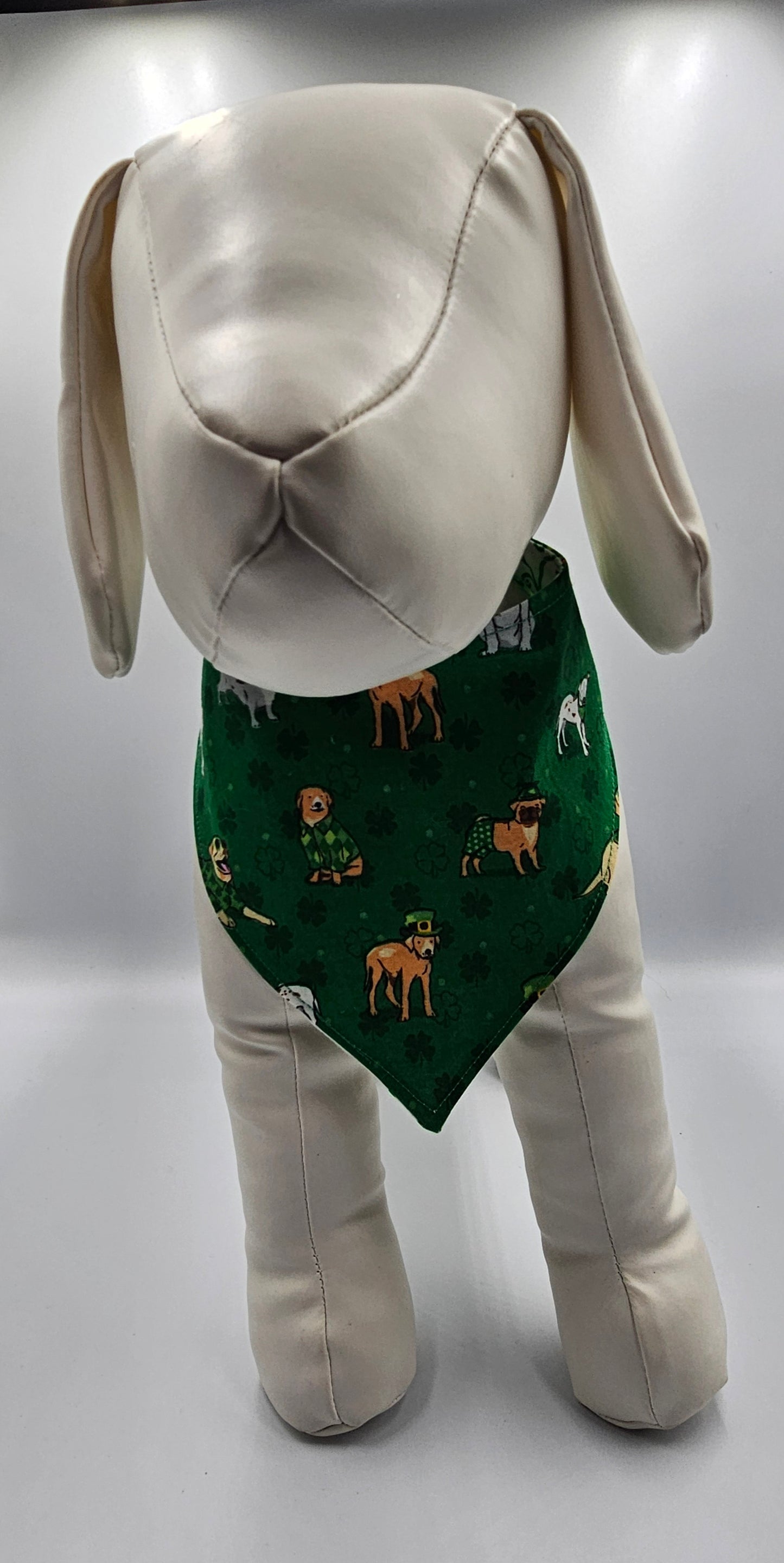 Shamrock Pups – Reversible Snap-On Dog Bandana