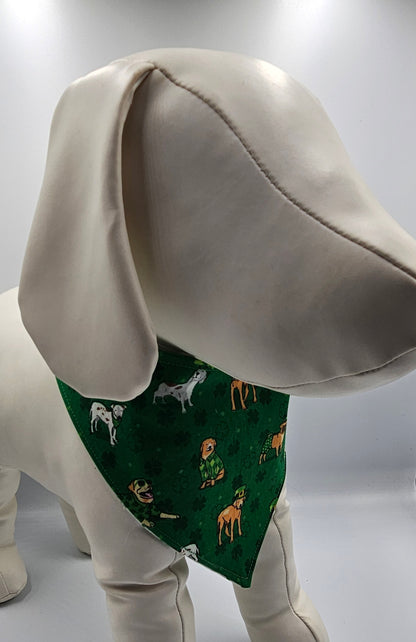 Shamrock Pups – Reversible Snap-On Dog Bandana